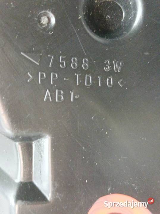 SKRZYNKA BEZPIECZNIKÓW 7588 3W 25 B HYB Lexus NX świętokrzyskie