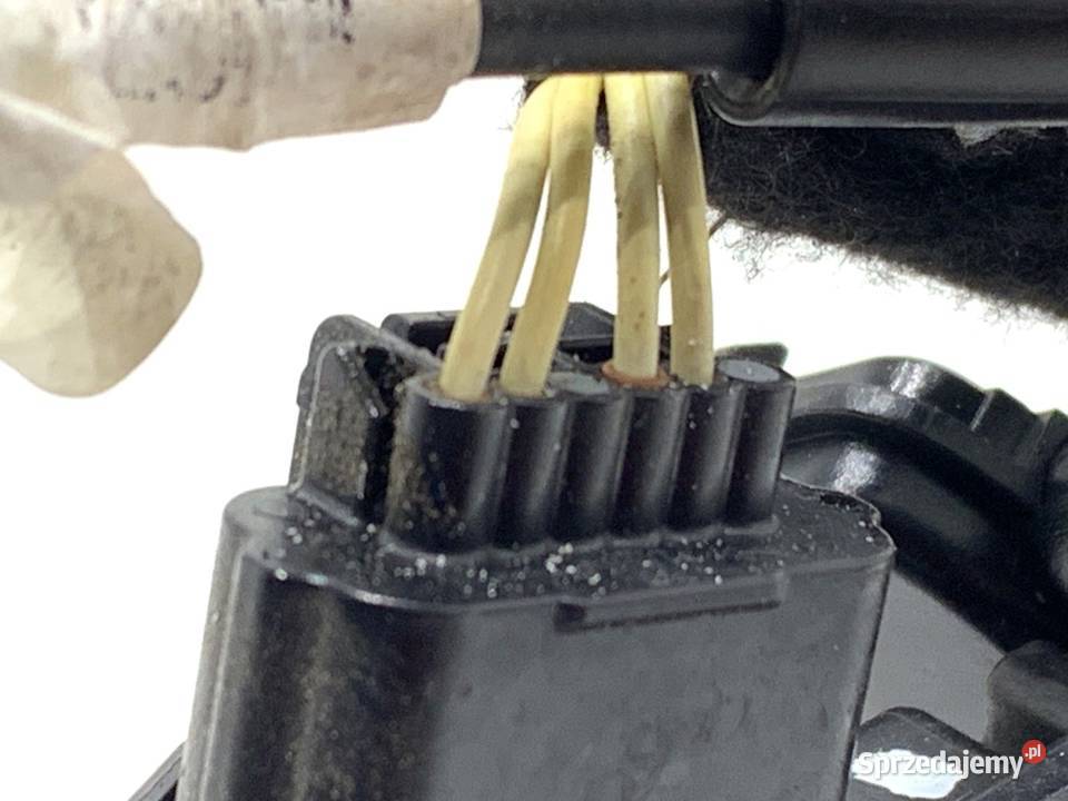 ZAMEK DRZWI PRAWY PRZÓD RENAULT CAPTUR I osobowe Części samochodowe sprzedam