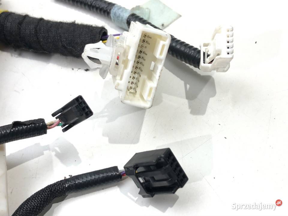 WIĄZKA KLAPY LEXUS GS 8217130J50 25 181 PRZEWÓD sprzedam