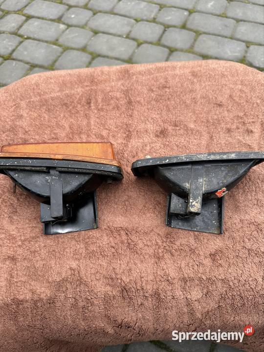 FIAT 126p Maluch Kierunkowskaz LP komplet Zwoleń sprzedam