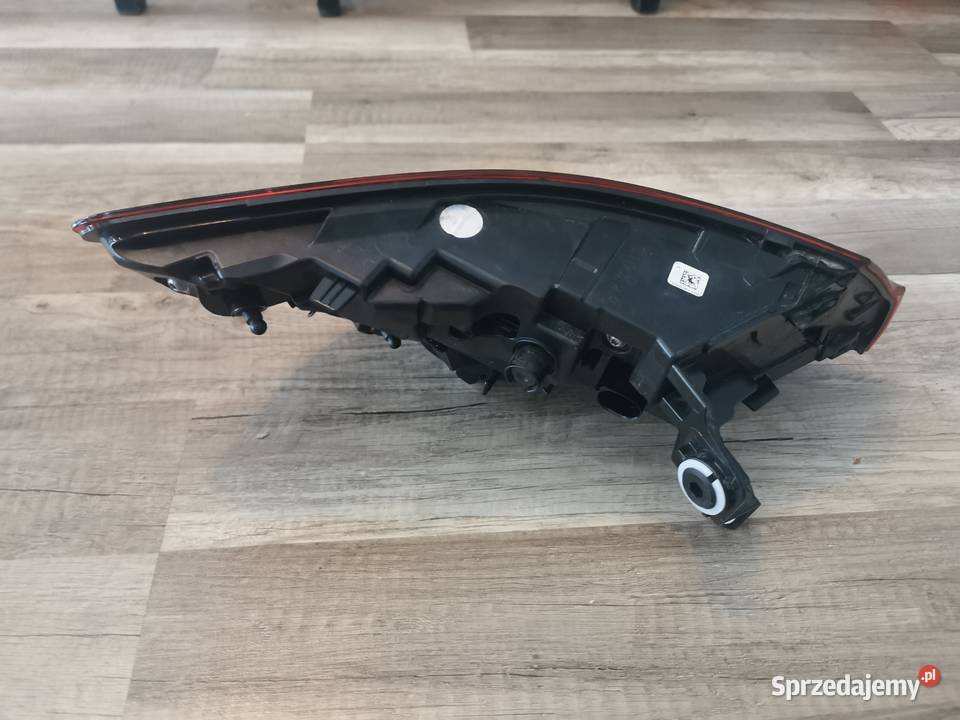 AUDI 4KE ETRON LAMPA PRAWY TYŁ 4KE945092D osobowe