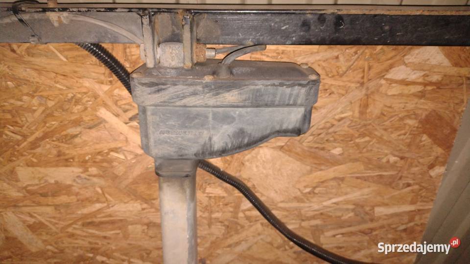 Stopień elektryczny do busa kampera