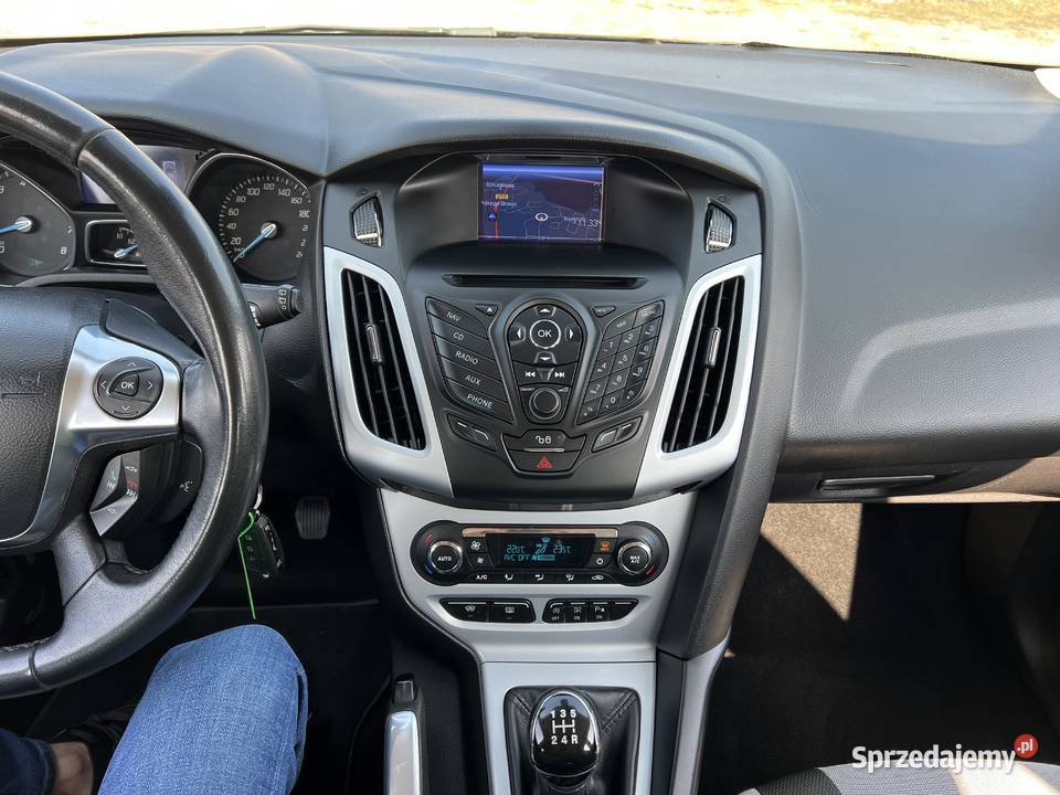 Ford Focus 10 BENZYNA Klimatronik Nawigacja garażowany wielkopolskie Konin