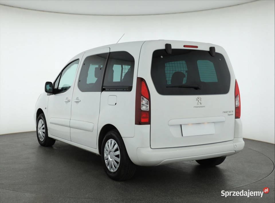 Peugeot Partner 16 BlueHDi gniazdo USB Piaseczno