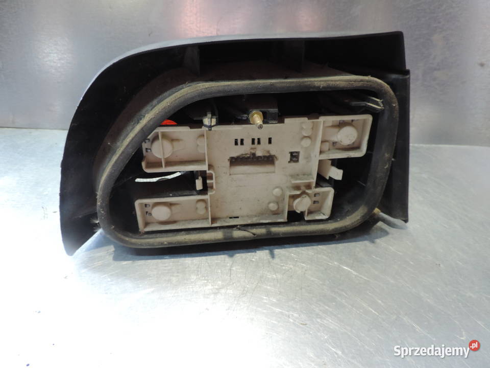 LAMPA LEWY TYŁ RENAULT CLIO I 1 osobowe Nowy Sącz
