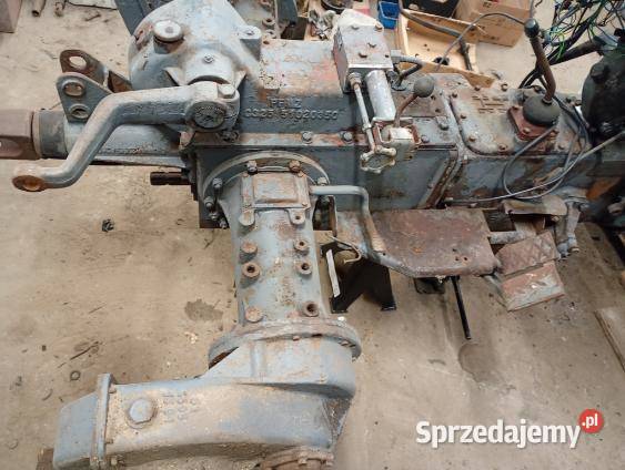 Skrzynia tylny most ursus c325 mazowieckie Mogielnica sprzedam