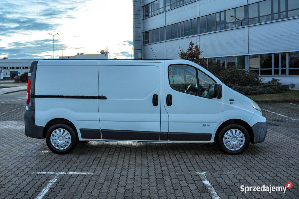 Renault Trafic 20DCi Lift 20102011 r Salon 167 Wrocław