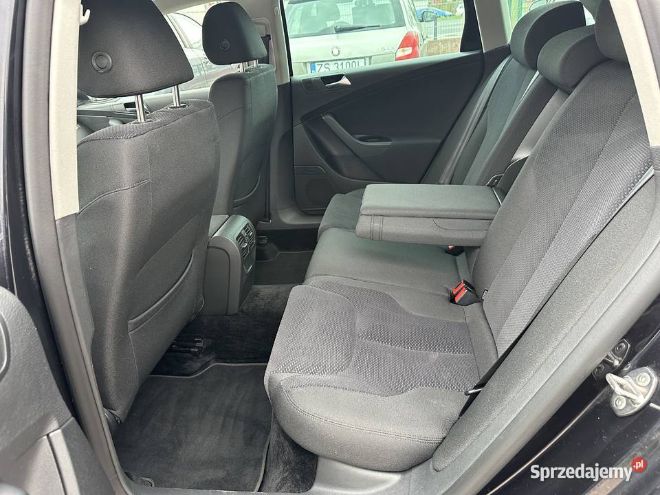 Volkswagen Passat 20 TDI CRBogata wersja HAK Warszawa