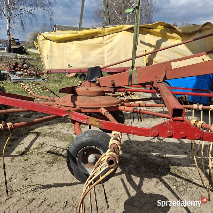 Zgrabiarka karuzelowa