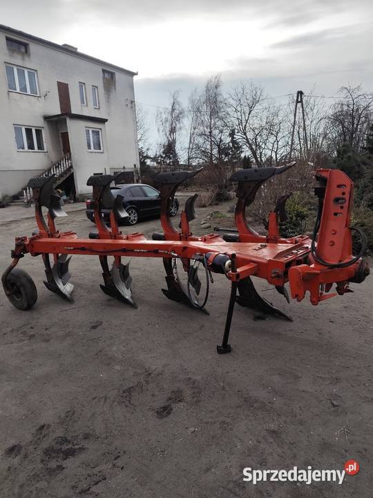 Pług obrotowy Gregoire Besson 4 Skibowy