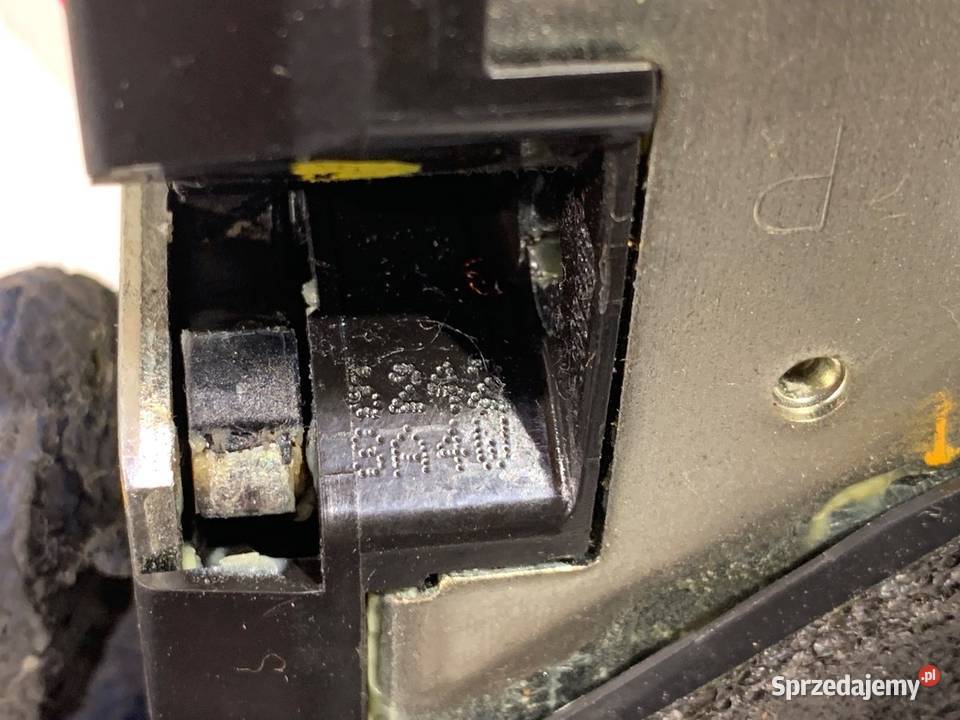 ZAMEK DRZWI PRAWY PRZÓD NISSAN PULSAR Hatchback osobowe