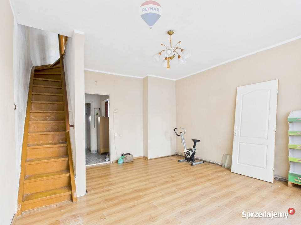 Dom szeregowy działka garaż 3 w 1 blacha