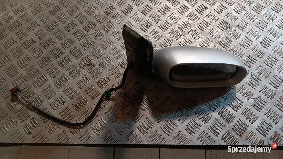 Luserko prawe elektryczne VW Touran Lusterka zewnętrzne Wał-Ruda sprzedam
