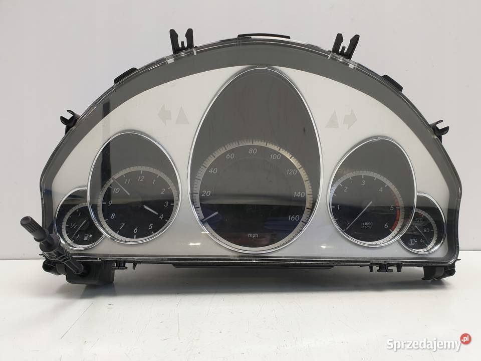 Mercedes C207 A207 W207 30 V6 CDI LICZNIK ZEGARY osobowe Rudka