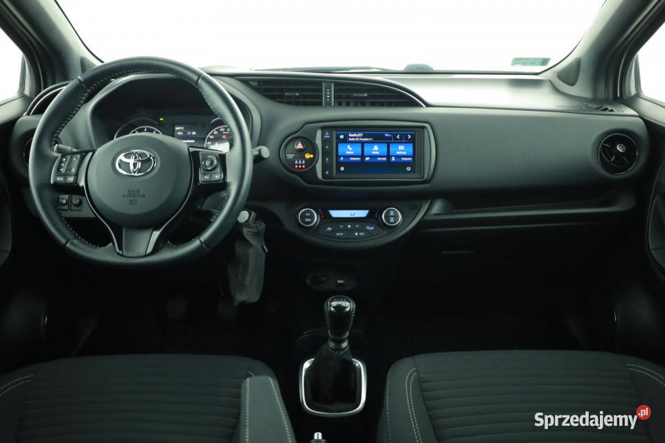 Toyota Yaris 15 Dual VVTi Samochody osobowe Piaseczno sprzedam