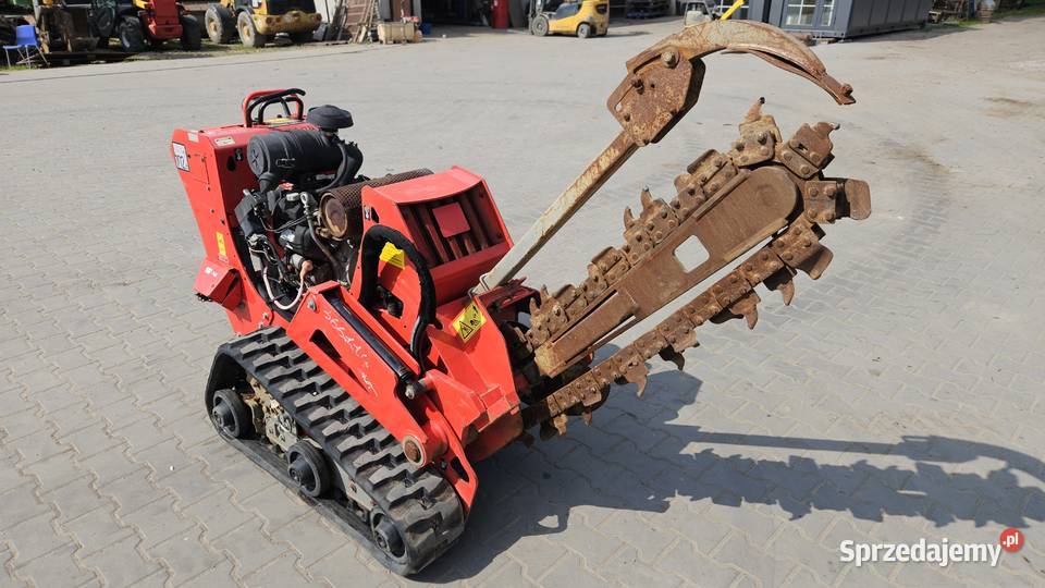 Koparka łańcuchowa Ditch Witch C24X 2017 Honda Sochaczew