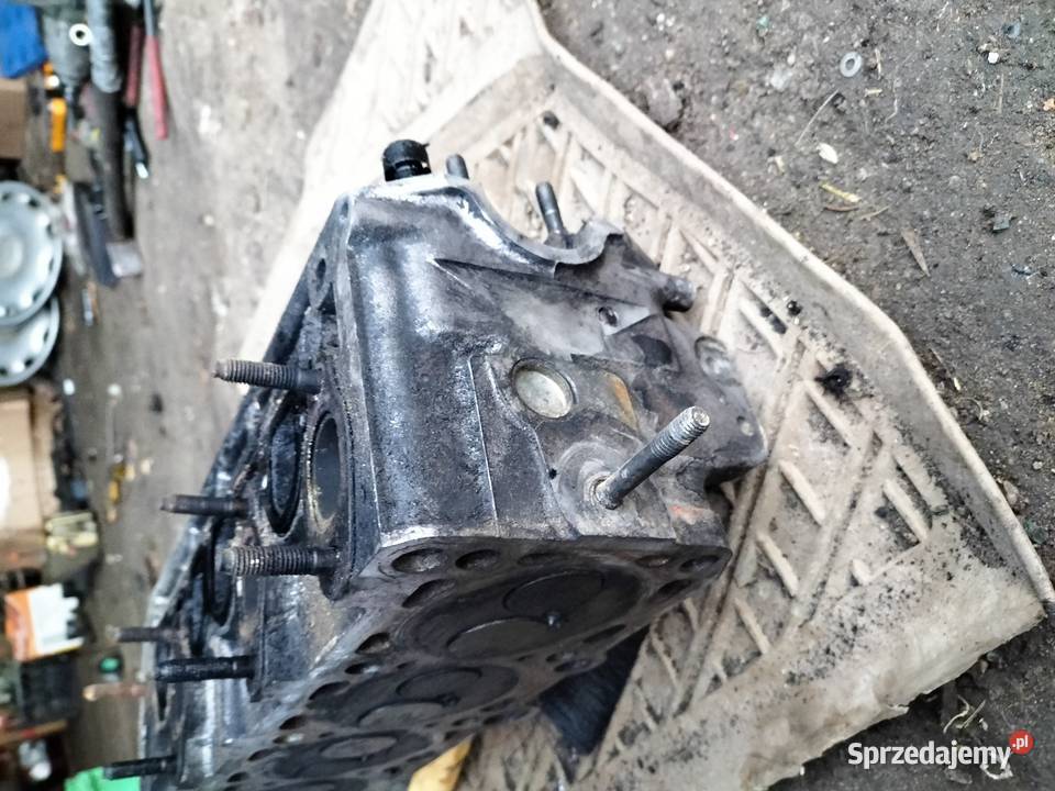 AUDI 80 B4 GOLF 3 PASSAT B3 B4 T4 028103323 Części samochodowe Kamień-Kolonia sprzedam