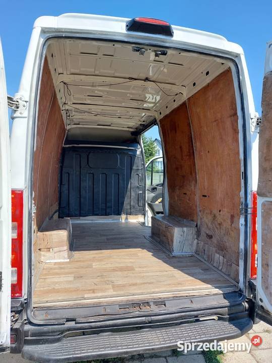 Sprzedam IVECO 35S11 2011 manualna Pionki