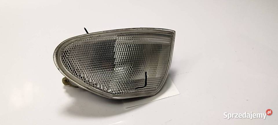 KIERUNKOWSKAZ LEWY OPEL ASTRA F 182070B osobowe sprzedam