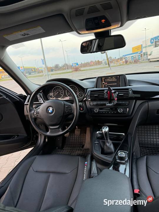 BMW F30 328i Rok produkcji 2013 Mrozy sprzedam