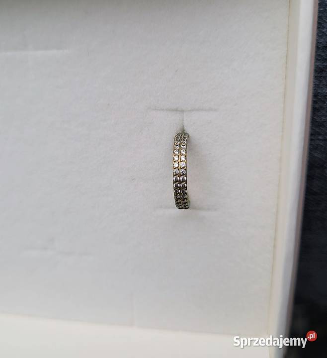 Kolczyk piercing kółko z tytanu wysadzane 2 pozłacane Kolczyki sprzedam