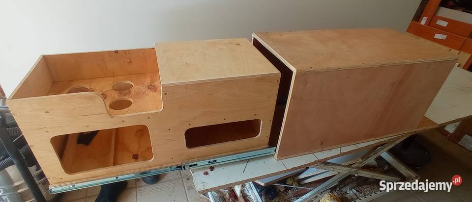 Box turystyczny zabudowa kempingowa kuchenka Rzeszów sprzedam
