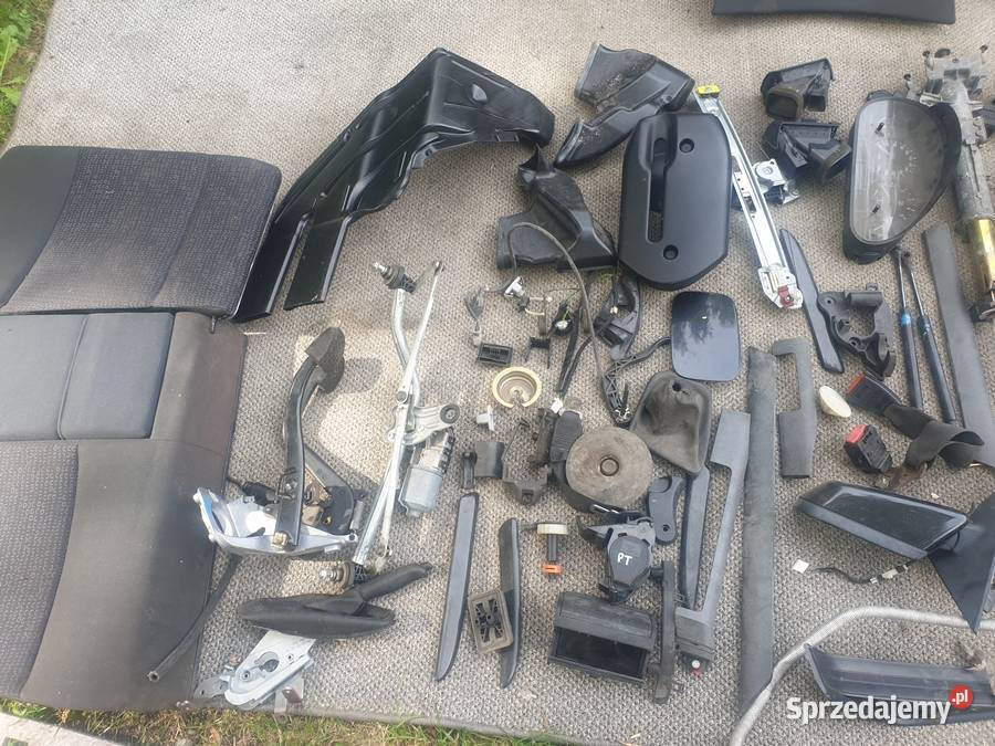 Części BMW 3 E46 2002r 316 318 polift rożne Poniatowa