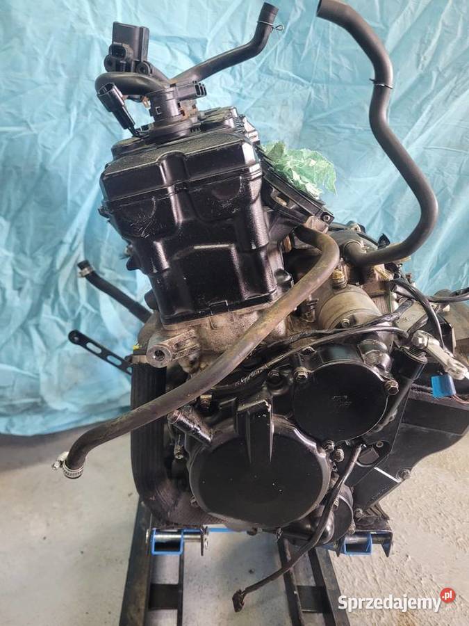SUZUKI GSXR GSXR 750 K8 K9 L0 SILNIK