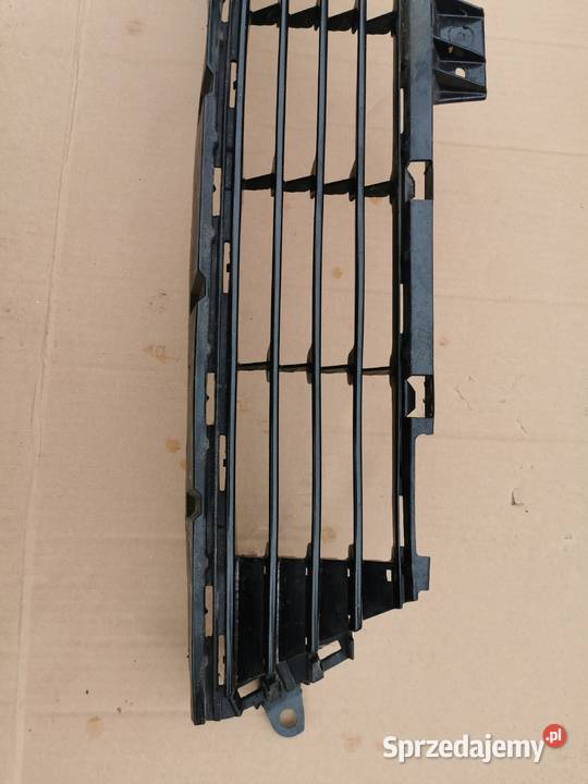 Kratka zderzaka przód auris 2 II lift 1518 Karoseria Sieraków sprzedam