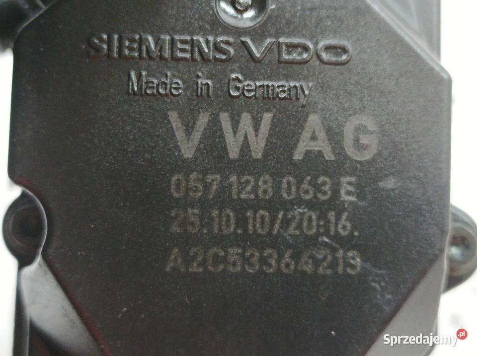 PRZEPUSTNICA 057128063E 42 TDI V8 Audi A8 III