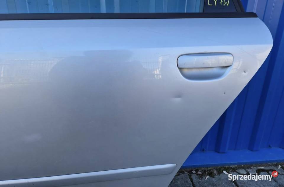 28 DRZWI TYŁ LEWY TYLNE LEWE AUDI A4 B6 KOMBI świętokrzyskie Działoszyce