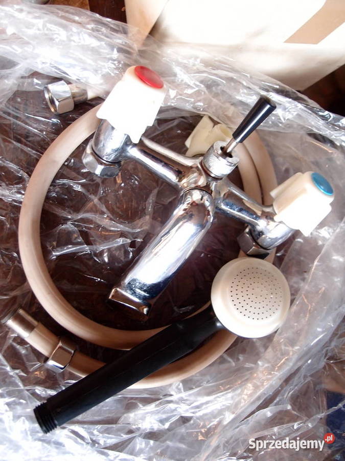 Bateria wannowa ścienna 12 15mm produkcja PRL Łódź