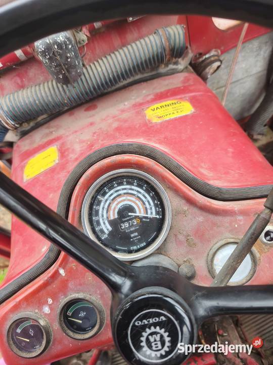 Ciągnik Volvo Trawniki