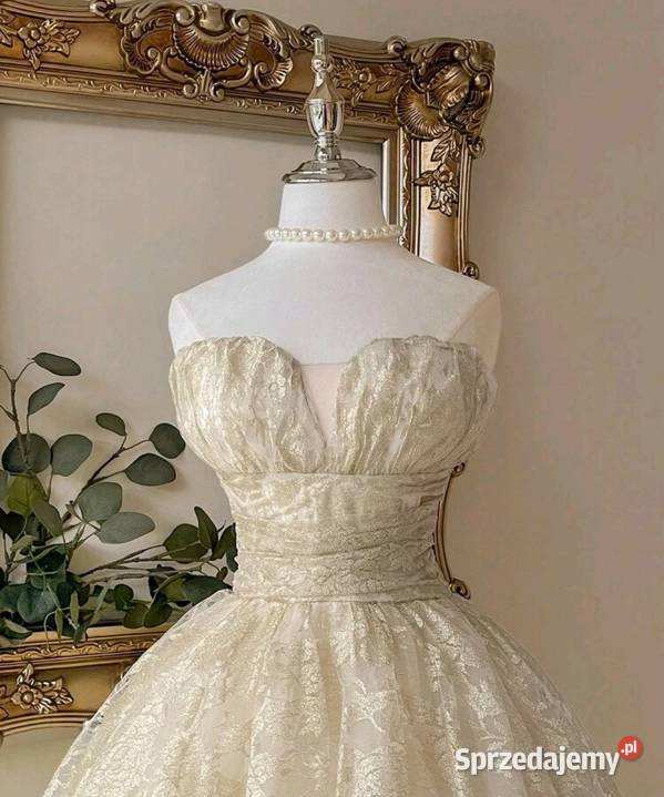 Sukienka z koronką złota Spódnice i sukienki Olesno