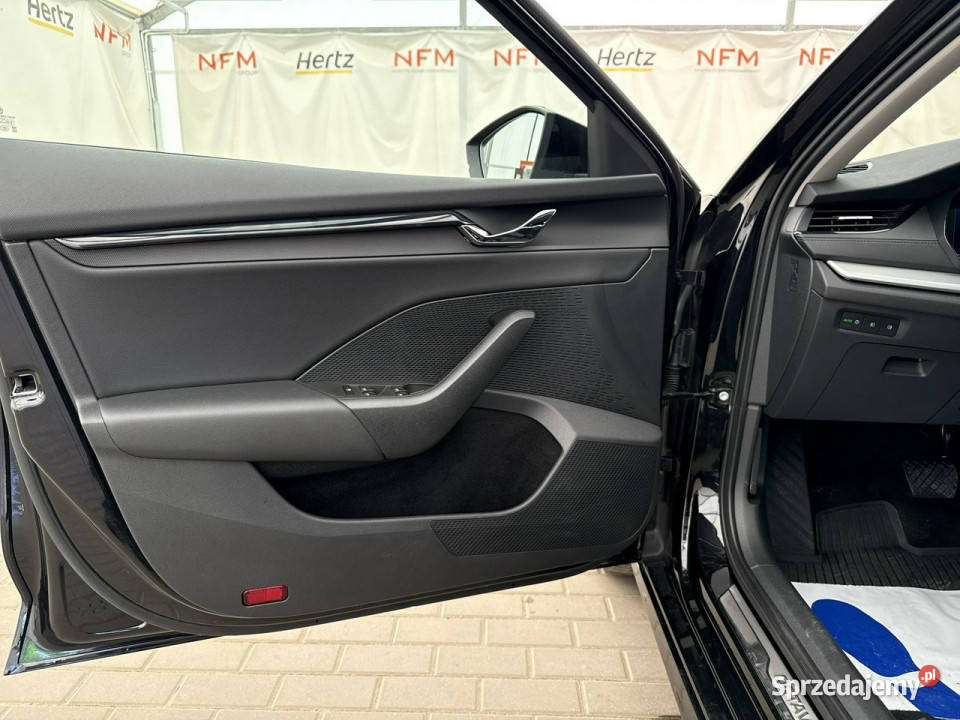 koda Octavia 20 TDI DSG 115 Ambition Salon FVat czarny Warszawa