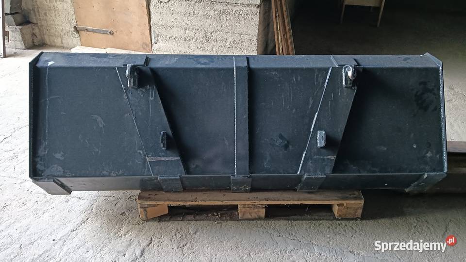 Sprzedam nową łyżkę do tura 2 metrowa Lisków