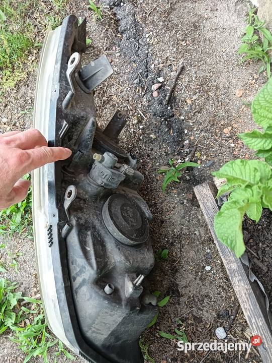 Lampy Scenic II całe kompletne eu osobowe wielkopolskie