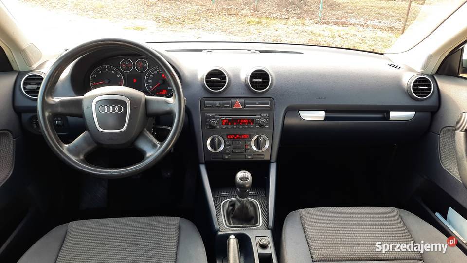 Audi A3 8P 16 Benzyna 5 Drzwi sprawna Klima Alu światła przeciwmgielne Kraśnik