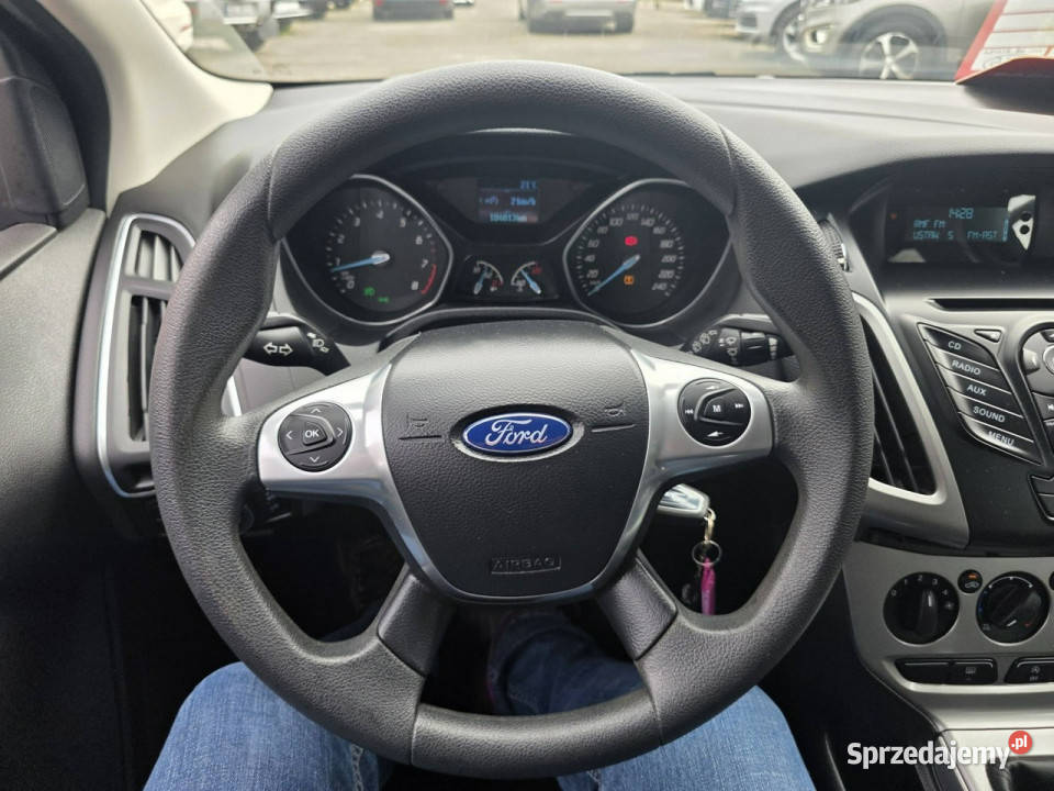 Ford Focus 10 Ecoboost 125 Klimatyzacja Alufelgi lakier metallic pomorskie