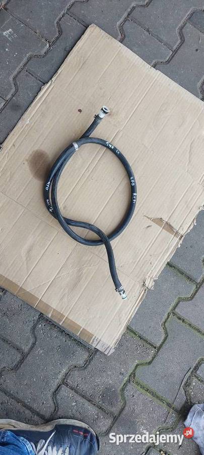 Przewód wąż paliwa AUDI 4F0 140