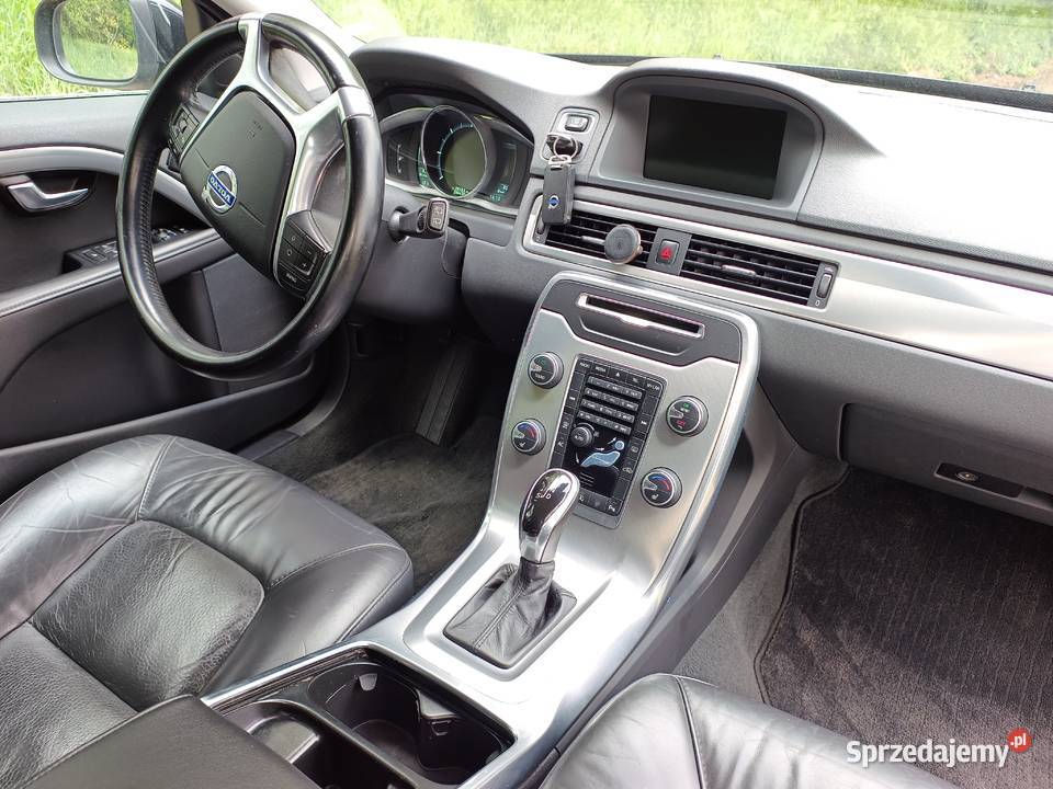 Volvo V70 Momentum 2013 D4 20 diesel 163 5 Toruń