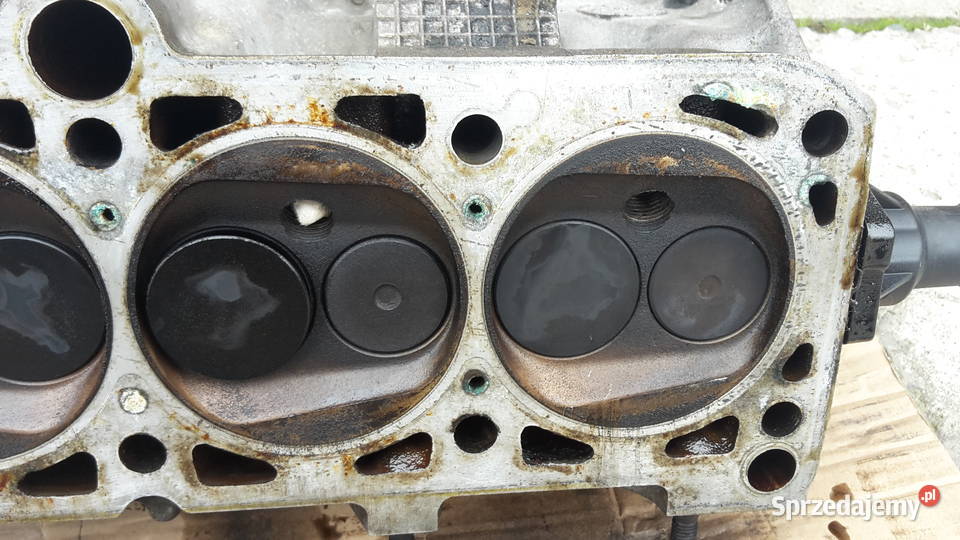 Głowica silnika VW Golf I MK1 18 98 silnika 2H Mikołów