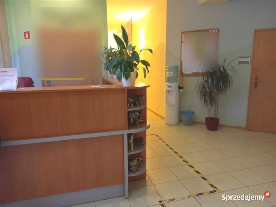 sprzedaży lokalu Wałbrzych 150m