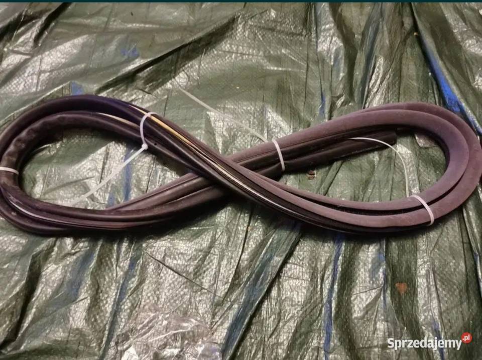 Uszczelka drzwi prawy przód BMW E34 sedan kombi śląskie Żory