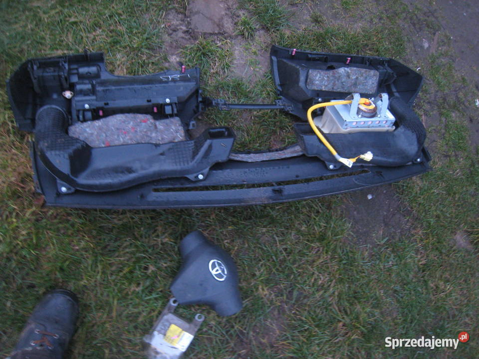 Deska rozdzielcza konsola kokpit poduszki Toyota osobowe Kraków sprzedam