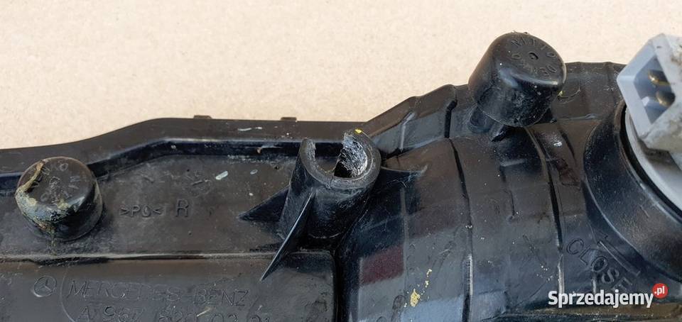 MERCEDES ATEGO KIERUNKOWSKAZ PRAWY Prawe Bieleń sprzedam