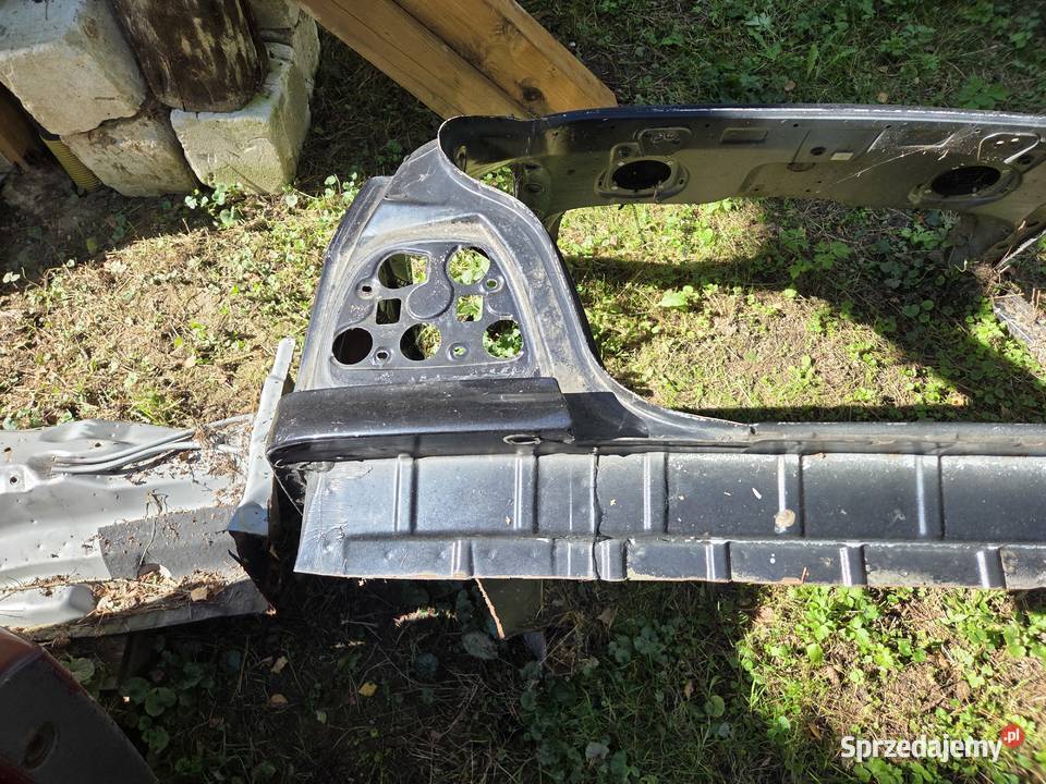BMW e36 kombi pas tylny okulary lamp Pasy przednie i tylne Brzozów