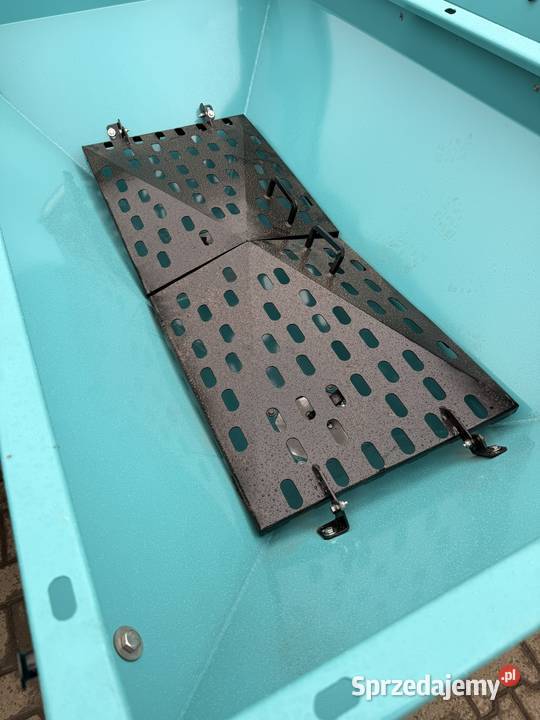 Rozsiewacz dwutalerzowy Polski Szczytno