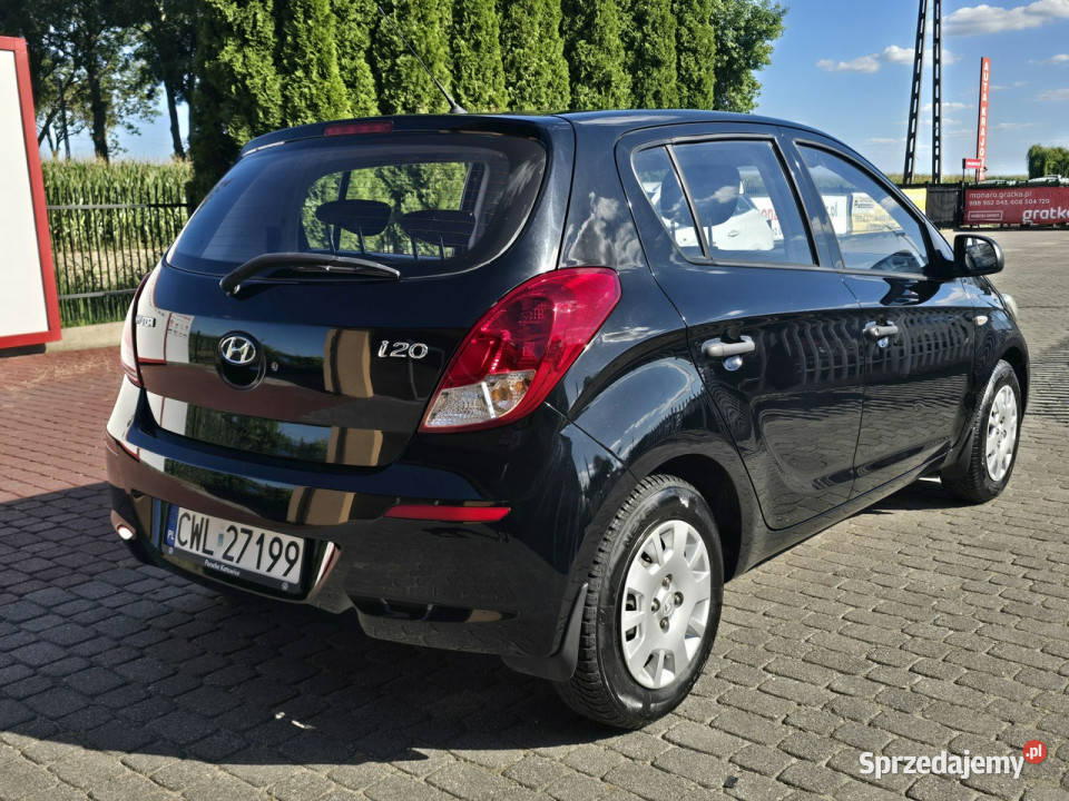 Hyundai i20 12 Benzyna 86 Klimatyzacja 3 lata w 4/5 Nasiegniewo sprzedam