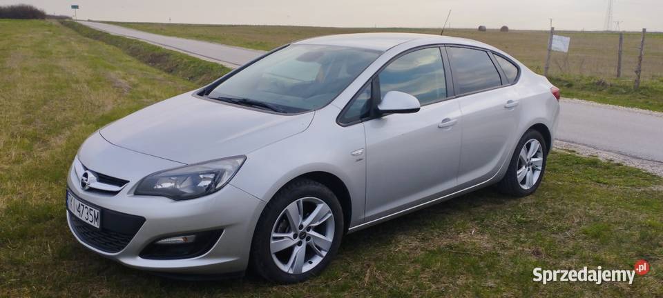 Opel Astra j Rok produkcji 2013 Busko-Zdrój sprzedam